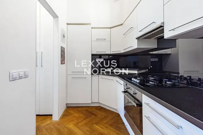 Prodej bytu 2+kk, Praha - Nusle, Slavojova, 37 m2