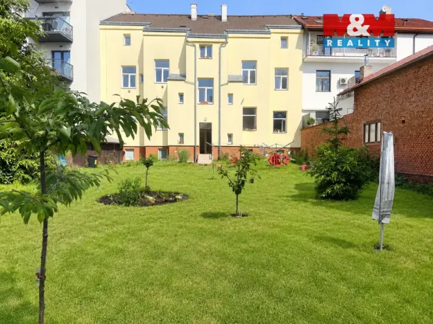 Pronájem bytu 1+kk, Hradec Králové - Kukleny, Pražská třída, 13 m2