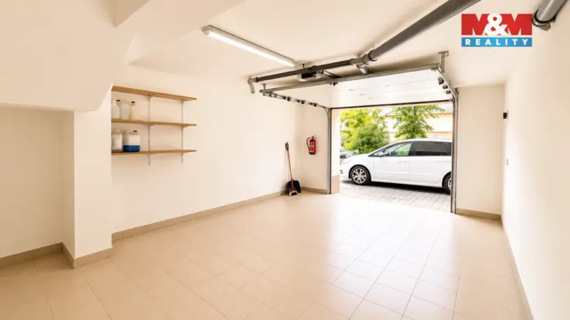 Pronájem garáže, Mariánské Lázně, Křižíkova, 28 m2
