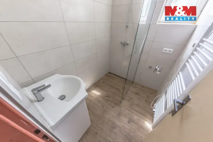 Prodej rodinného domu, Semice, 135 m2