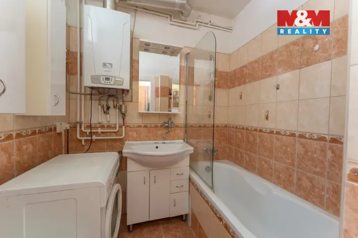 Prodej bytu 3+1, Horní Slavkov, Dlouhá, 63 m2