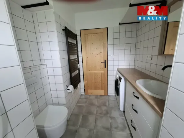 Pronájem bytu 2+1, Strakonice - Strakonice II, Bezděkovská, 51 m2
