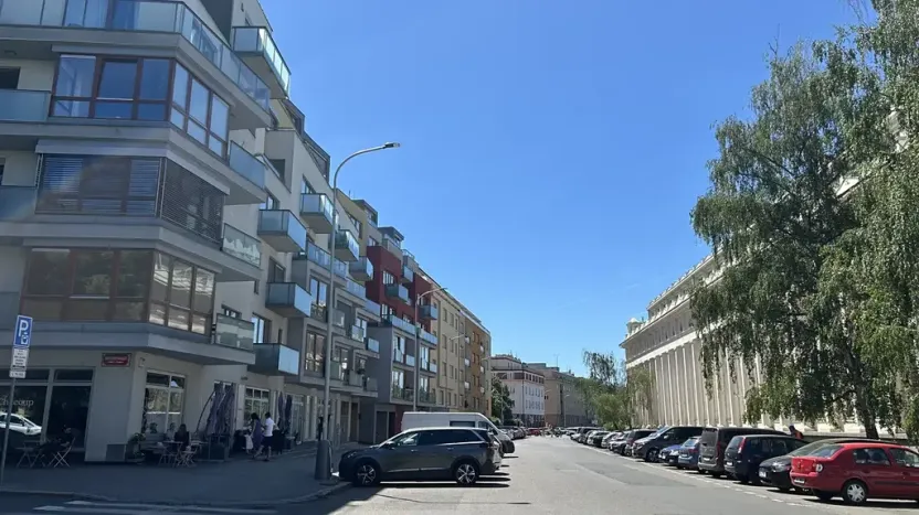 Pronájem bytu 3+kk, Praha - Podolí, Podolská, 81 m2