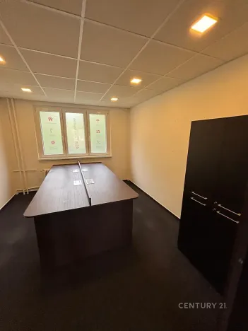 Pronájem kanceláře, Most, Obránců míru, 68 m2