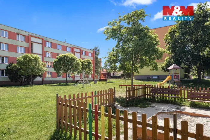 Prodej bytu 4+1, Postoloprty, Jiráskovo náměstí, 77 m2