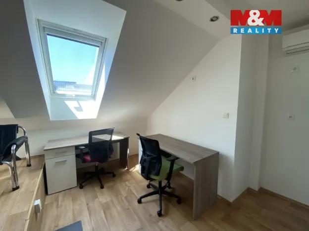 Pronájem bytu 1+kk, Olomouc - Neředín, Járy da Cimrmana, 250 m2