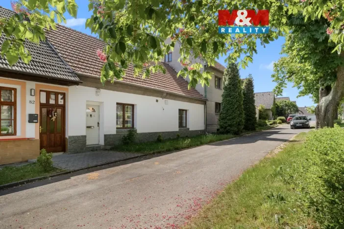 Prodej rodinného domu, Rynholec, nám. 1. máje, 363 m2
