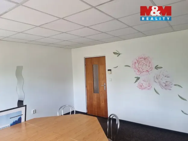 Pronájem obchodního prostoru, Jihlava, Kosovská, 336 m2
