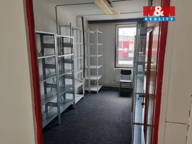 Pronájem obchodního prostoru, Jihlava, Kosovská, 336 m2