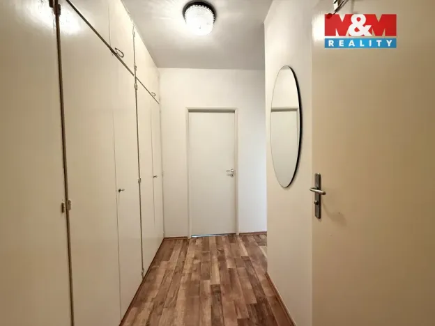 Pronájem bytu 2+kk, Praha - Kobylisy, Třeboradická, 40 m2