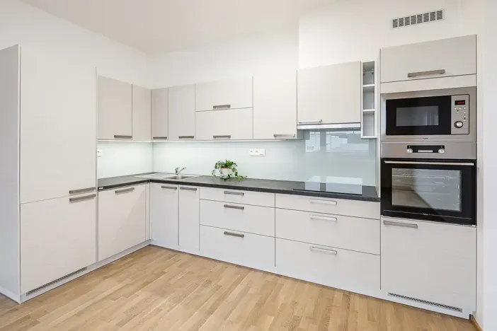 Pronájem bytu 2+kk, Praha - Hloubětín, Waltariho, 55 m2