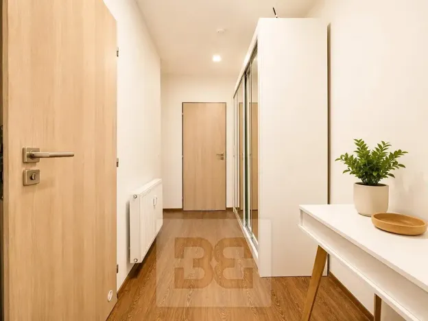 Pronájem bytu 1+kk, Brno, Bratislavská, 35 m2