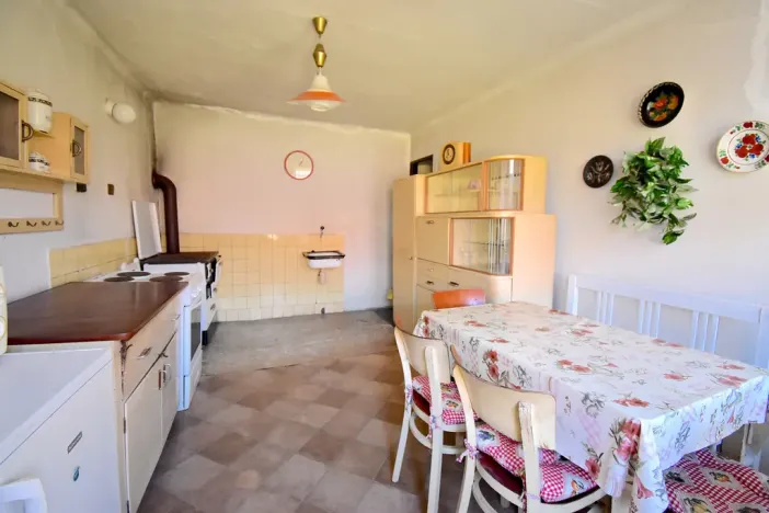 Prodej rodinného domu, Jíkev, 290 m2