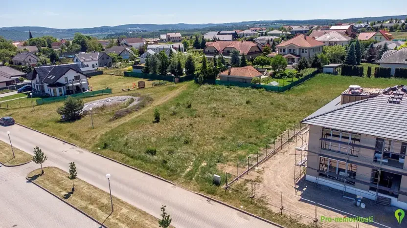 Prodej pozemku pro bydlení, Trnová, 1707 m2