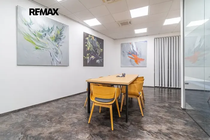 Pronájem kanceláře, Plzeň, Otýlie Beníškové, 63 m2