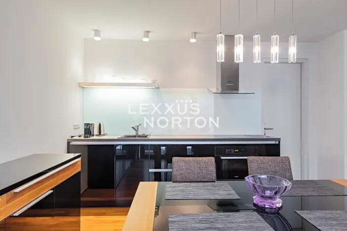 Pronájem bytu 2+kk, Praha - Karlín, Šaldova, 54 m2