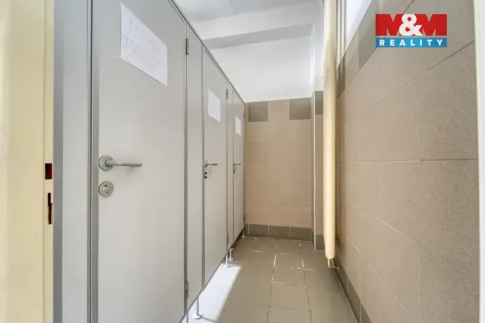 Pronájem obchodního prostoru, Klatovy - Klatovy III, Nádražní, 38 m2