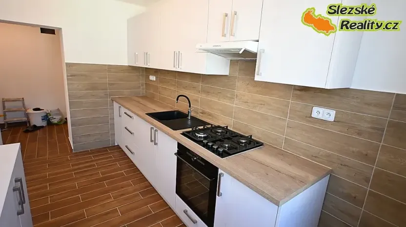 Pronájem bytu 3+1, Opava, Krnovská, 78 m2