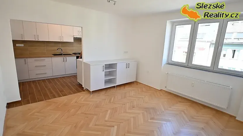 Pronájem bytu 3+1, Opava, Krnovská, 78 m2