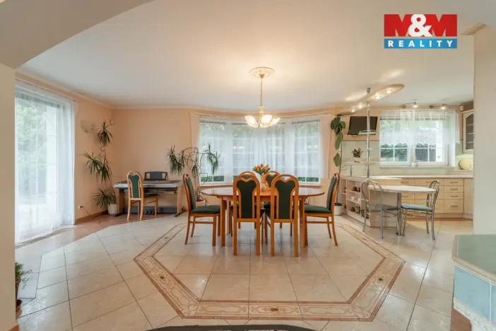 Prodej rodinného domu, Šestajovice, Potoční, 297 m2