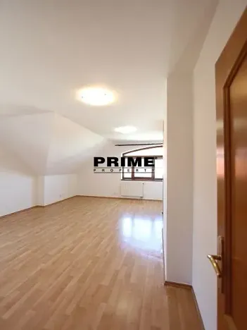 Pronájem rodinného domu, Praha - Nebušice, Druhého odboje, 390 m2