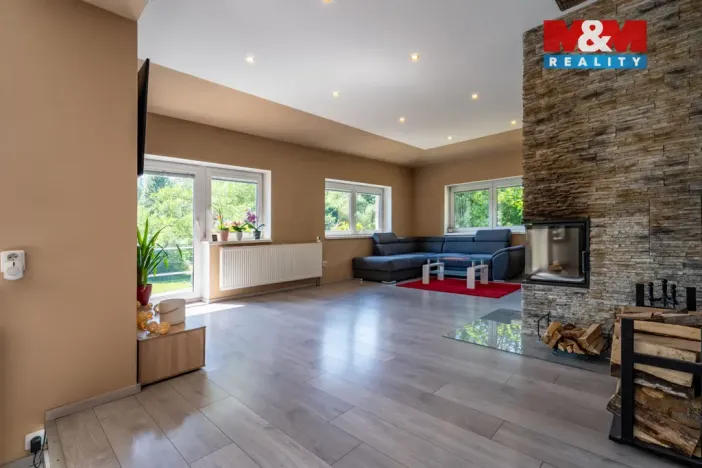 Prodej rodinného domu, Janov nad Nisou - Loučná nad Nisou, 340 m2
