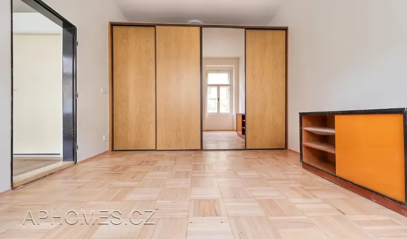 Pronájem bytu 1+1, Praha - Nové Město, Na Moráni, 35 m2