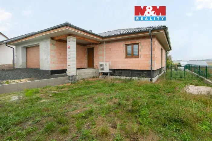 Prodej rodinného domu, Luženičky - Luženice, 124 m2
