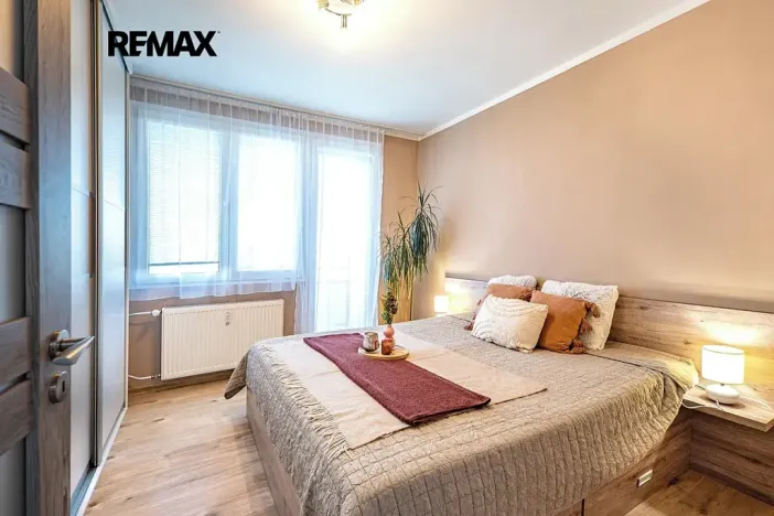 Prodej bytu 3+1, Jindřichův Hradec, sídliště Vajgar, 62 m2