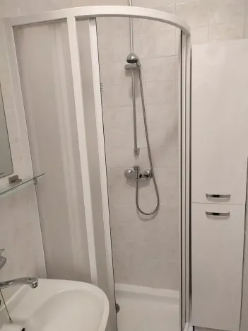 Pronájem bytu 1+1, Brno, Mojmírovo náměstí, 18 m2