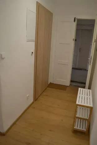 Pronájem bytu 2+kk, Praha - Michle, Prostřední, 43 m2