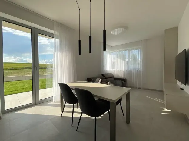 Pronájem bytu 2+kk, Hajany, 50 m2
