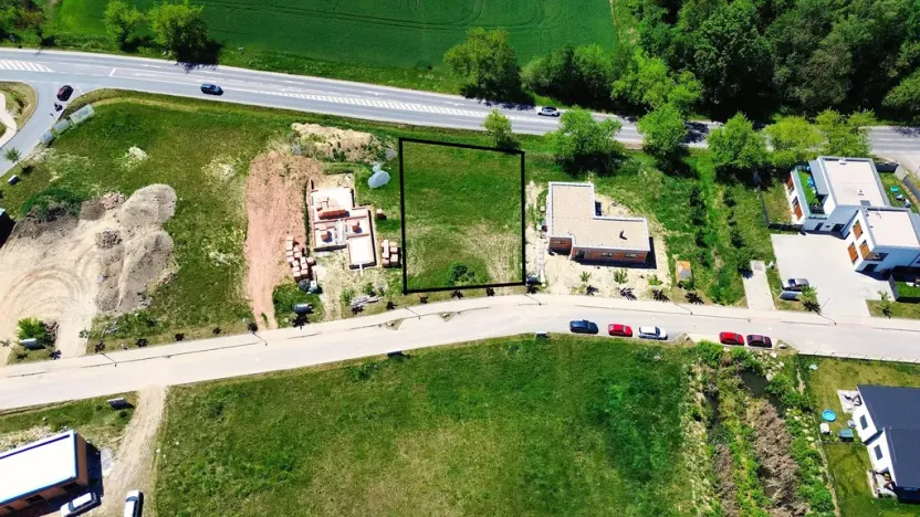 Prodej pozemku, Hluboká nad Vltavou, Potoční, 898 m2