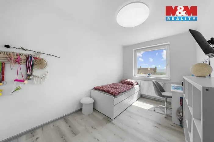 Prodej rodinného domu, Chlumec, Chlumecká, 260 m2