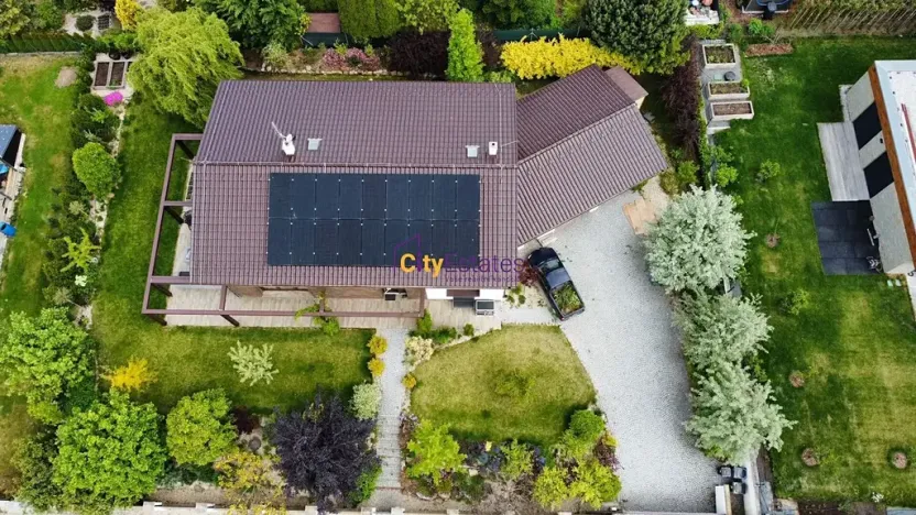 Prodej rodinného domu, Sulice, Luční, 300 m2