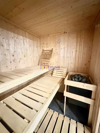 Prodej rodinného domu, Sulice, Luční, 300 m2