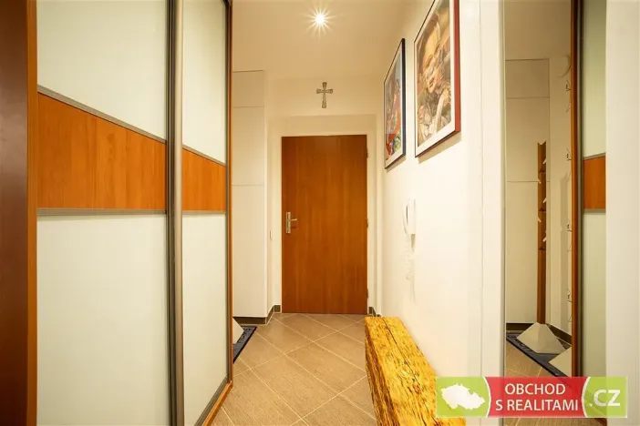 Prodej bytu 2+kk, Praha, Studnická, 73 m2