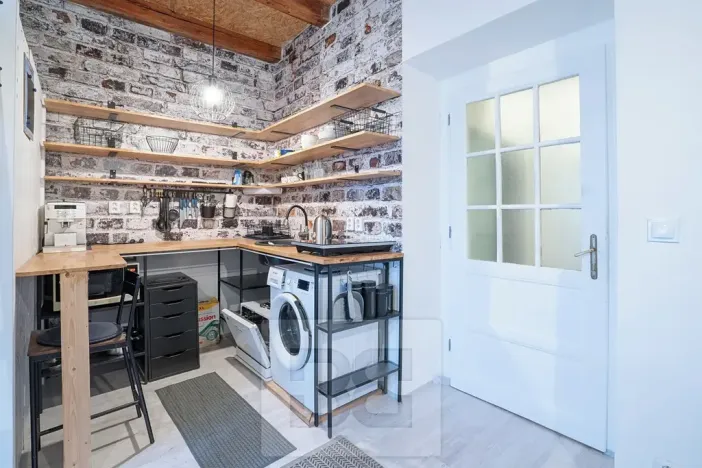Pronájem bytu 1+kk, Praha - Vinohrady, Na Folimance, 28 m2