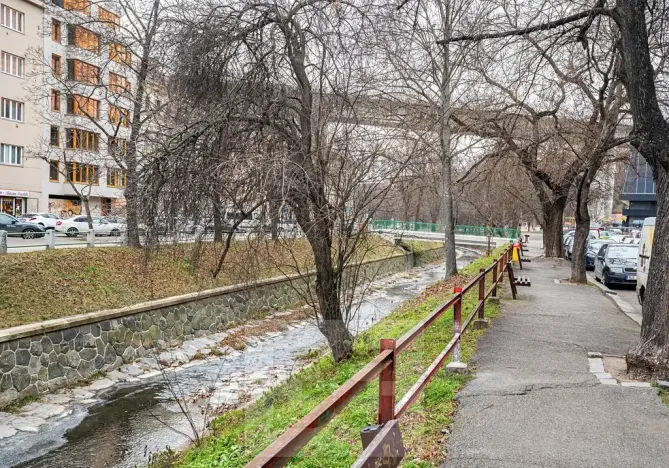 Pronájem bytu 1+kk, Praha - Vinohrady, Na Folimance, 28 m2