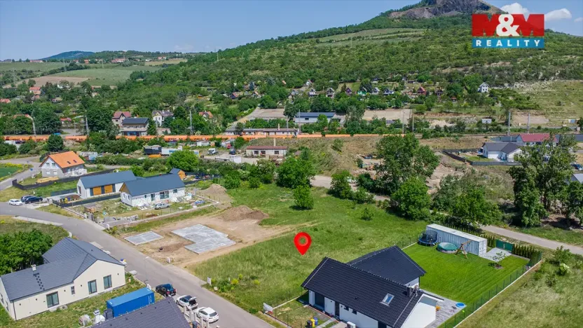 Prodej pozemku pro bydlení, Píšťany, 1098 m2
