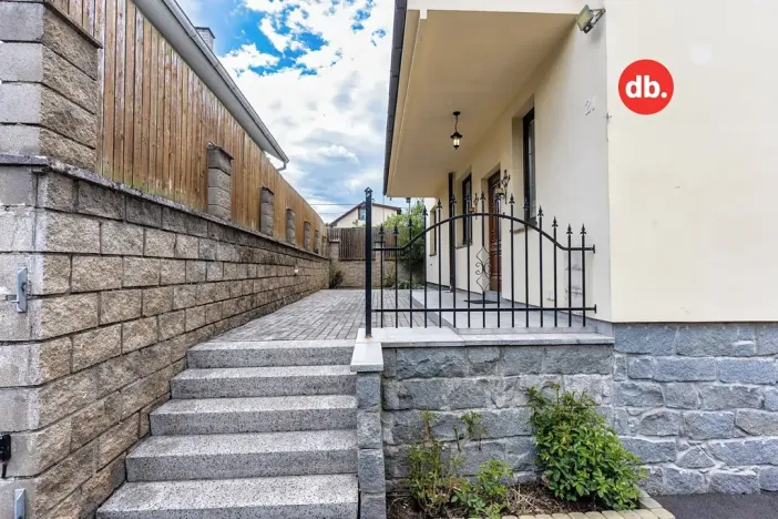 Prodej rodinného domu, Karlovy Vary, Krokova, 280 m2