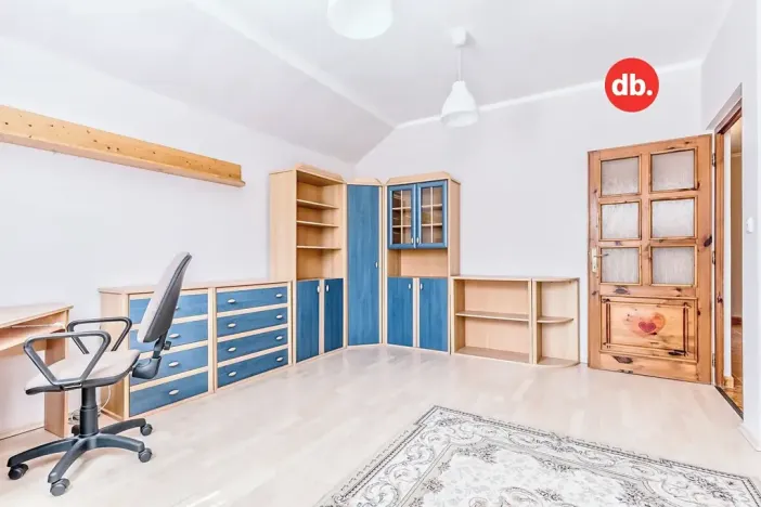 Prodej rodinného domu, Karlovy Vary, Krokova, 280 m2