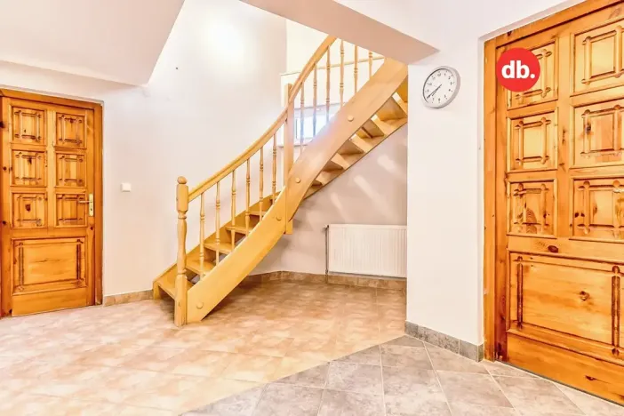 Prodej rodinného domu, Karlovy Vary, Krokova, 280 m2