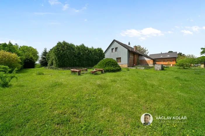 Prodej rodinného domu, Tetín, 130 m2