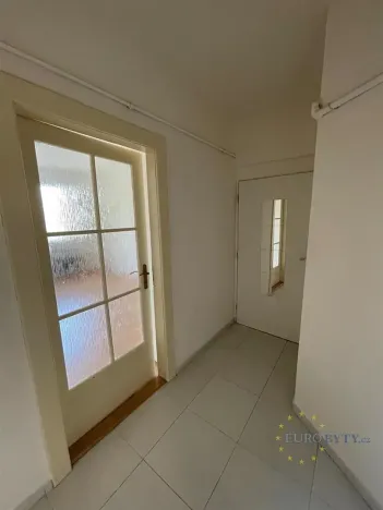 Pronájem bytu 2+kk, Praha - Nusle, V Horkách, 56 m2