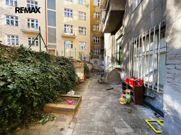 Prodej bytu 1+1, Praha - Vršovice, Vršovické náměstí, 42 m2