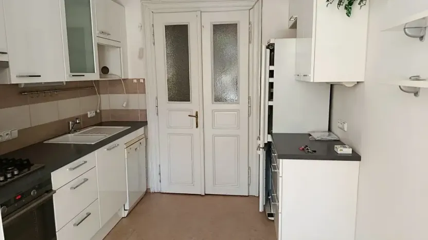 Pronájem bytu 3+1, Praha - Vinohrady, Budečská, 75 m2