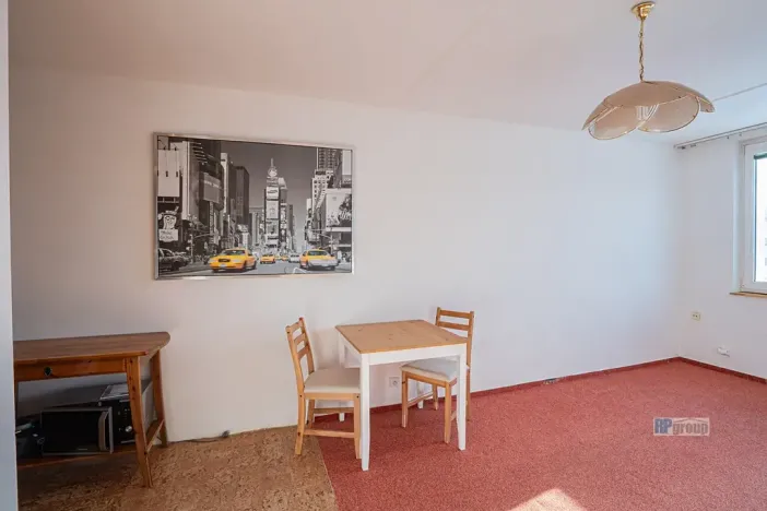 Pronájem bytu 2+kk, Mníšek pod Brdy, Ke škole, 43 m2