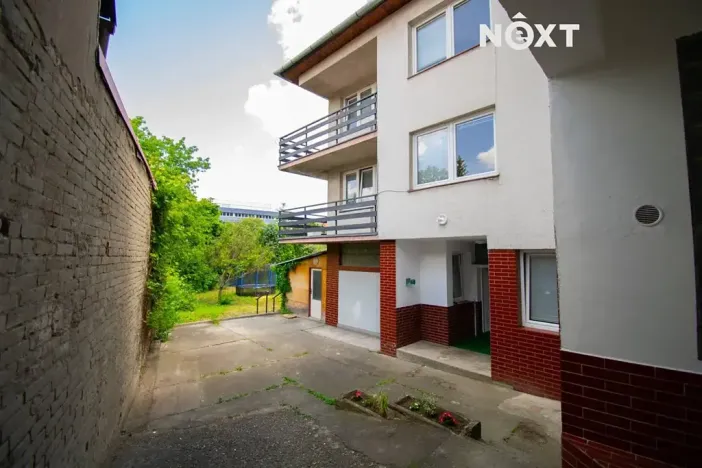 Pronájem bytu 3+1, Zlín, L. Váchy, 100 m2