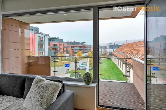Pronájem bytu 2+kk, Praha - Liboc, Naardenská, 54 m2